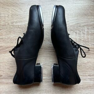 Bloch Respect Tap Shoes size 6M